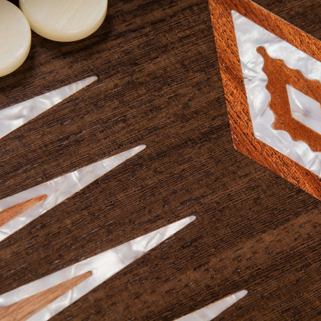California Walnut burl Backgammon Zoom on Board