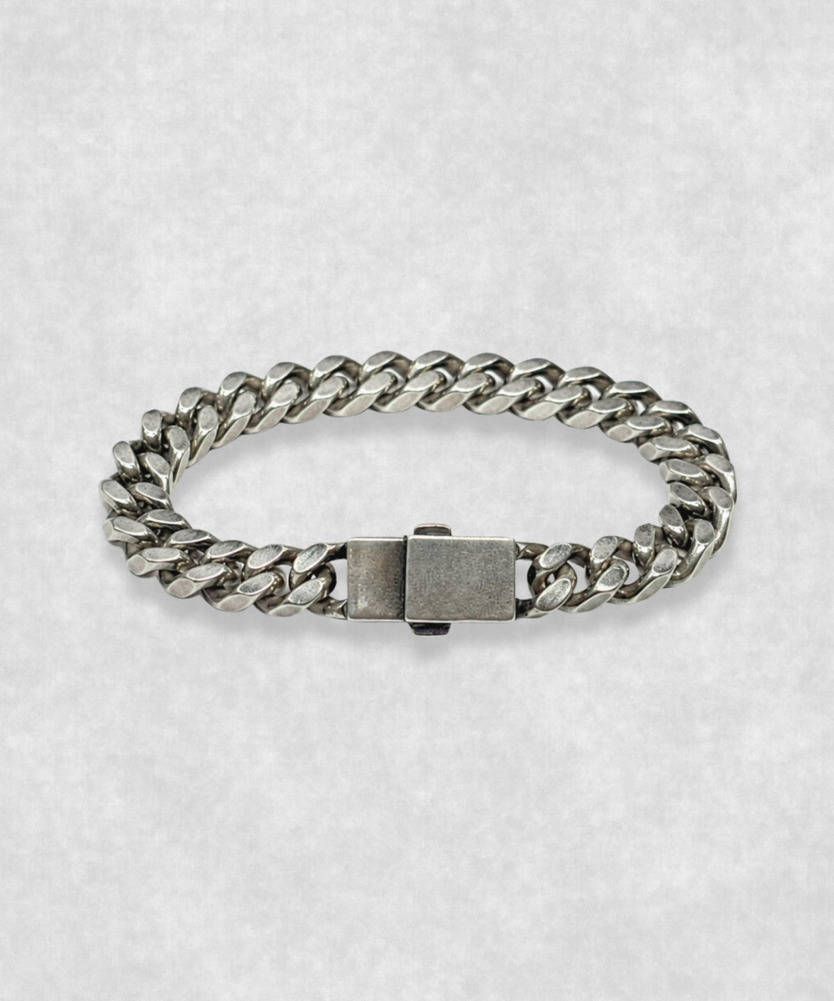 Cuban sterling silver bracelet closed– handmade Italian 925 silver chain with black oxidized finish and visible clasp