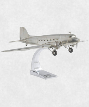 DAKOTA DC3 WITH STAND